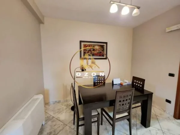 Tirane, jepet me qera apartament 2+1+BLK Kati 7, 138 m² 800 Euro