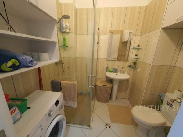 Tirane, shes apartament 2+1+BLK Kati 4, 91 m² 130.000 Euro (Liqeni i Thate)