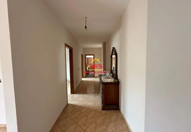 Shqiperi, shitet apartament 2+1+BLK Kati 4, 124 m² 70.000 Euro (Ali Demi)