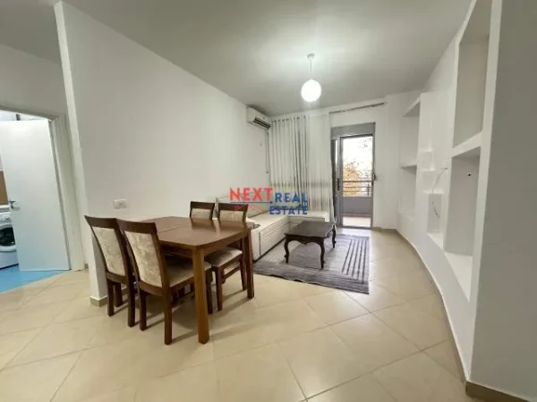 Lungomare, jepet me qera apartament 1+1+BLK Kati 4, 63 m² 300 Euro (Lungomare, Vlore)