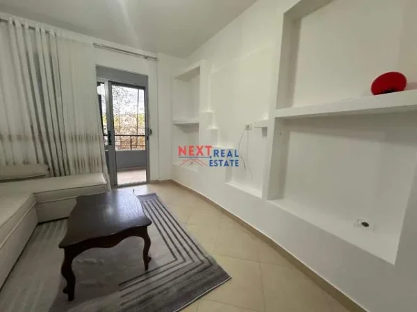 Lungomare, jepet me qera apartament 1+1+BLK Kati 4, 63 m² 300 Euro (Lungomare, Vlore)
