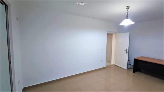 Tirane, jepet me qera zyre Kati 1, 60 m² 350 Euro (stadiumi dinamo)