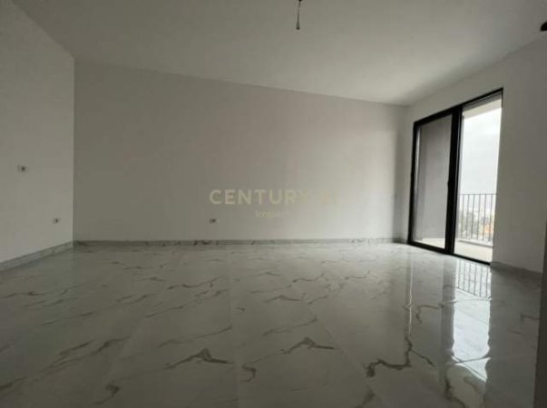 Tirane, jepet me qera apartament 1+1+BLK Kati 9, 67 m² 350 Euro (Rruga Kongresi i Manastirit Tirana, Albania)