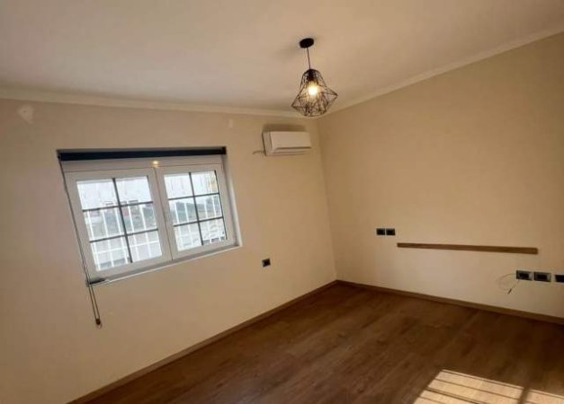 Tirane, shitet apartament 2+1 Kati 2, 90 m² 198.000 Euro (qender)