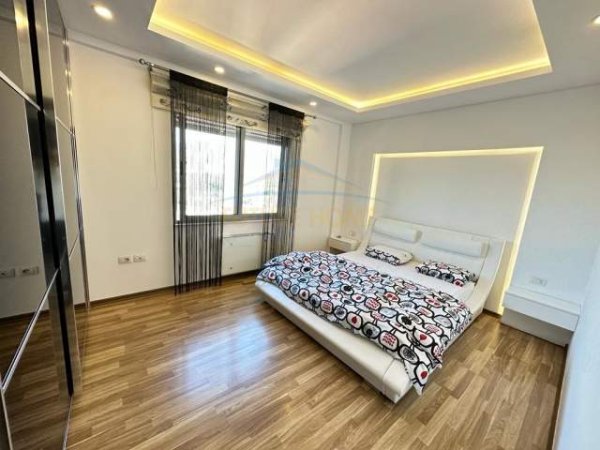 Tirane, shitet apartament 2+1 Kati 2, 98 m² 230.000 Euro (Liqeni i Thate)