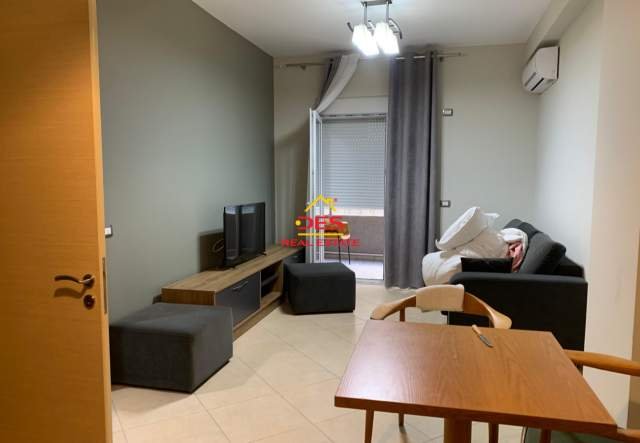 Vlore, shitet apartament 2+1+BLK Kati 3, 81 m² 121.500 Euro (Rruga Dhimiter Konomi, Vlore)