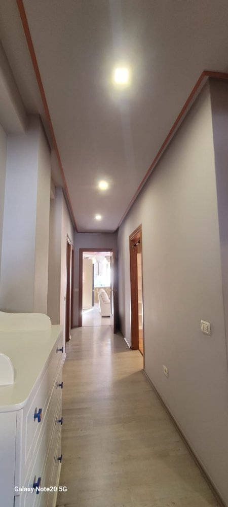 Tirane, shitet apartament 3+1+A+BLK Kati 6, 139 m² 195,000 Euro (Ish parku i autobuzave)