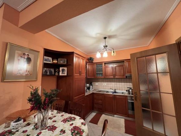 Tirane, shitet apartament 2+1+BLK Kati 2, 85 m² 155.000 Euro (Rruga haxhi hysen dalliu)