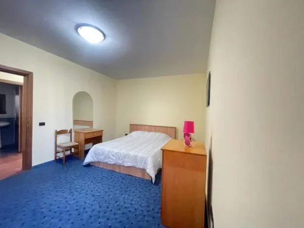 Tirane, jepet me qera apartament 1+1+BLK Kati 3, 59 m² 600 Euro (Bllok)