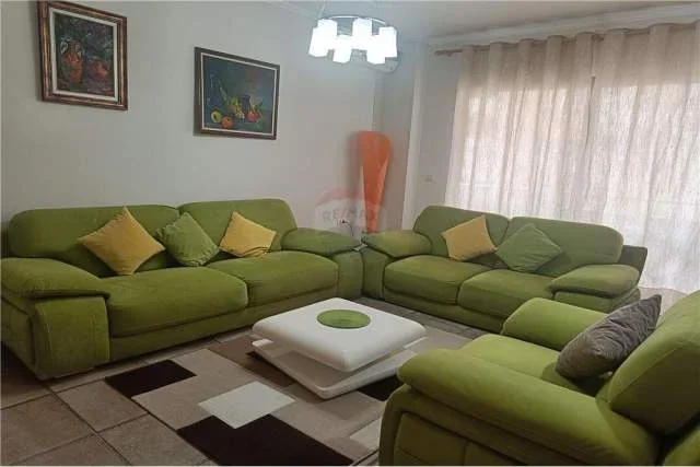 Tirane, jepet me qera apartament 1+1+BLK Kati 9, 67 m² 500 Euro (Rruga e Dibres)