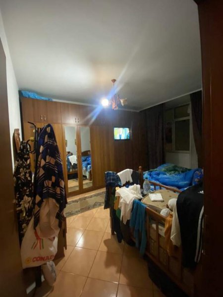 Tirane, jepet me qera apartament 2+1 Kati 3, 100 m² 50.000 Leke (Rruga Kavajes)
