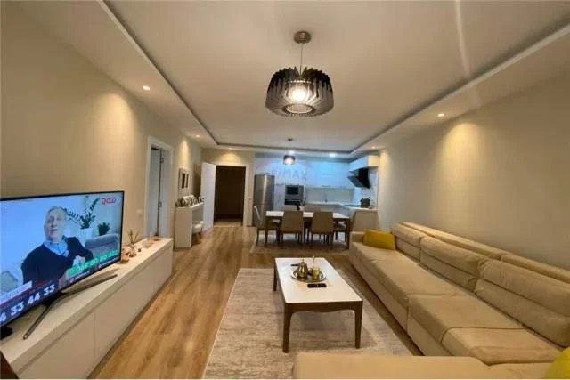 Tirane, shitet apartament 1+1+BLK Kati 3, 85 m² 165.000 Euro (Komuna e Parisit)