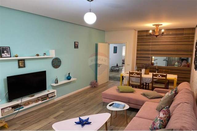 Tirane, jepet me qera apartament 2+1 Kati 6, 112 m² 450 Euro (Yzberisht)
