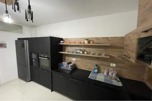 Tirane, jepet me qera apartament 2+1+BLK Kati 6, 112 m² 450 Euro