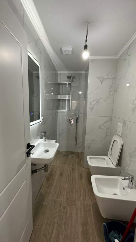 Tirane, shes apartament 3+1 Kati 3, 86 m² 158.000 Euro