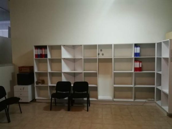 Tirane, jepet me qera ambjent biznesi Kati 0, 38 m² 350 Euro (Rruga e Barrikadave)