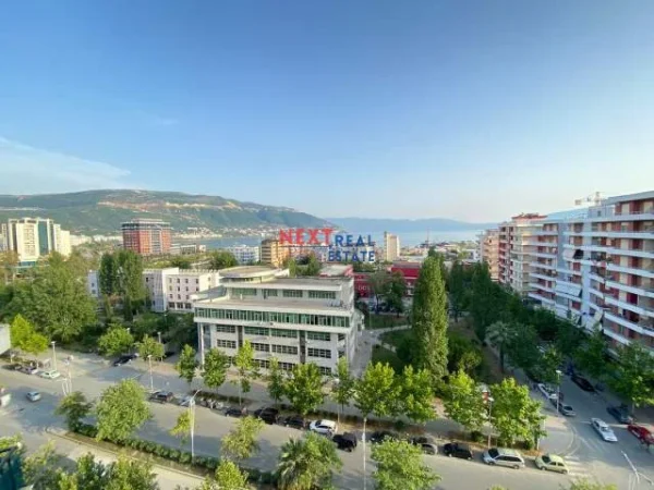 Lungomare, shitet apartament 1+1+BLK Kati 10, 70 m² 105.000 Euro (Perballe Universitetit “Ismail Qemali”, Vlore)
