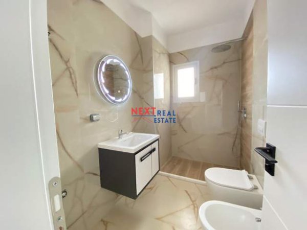 Lungomare, shitet apartament 1+1+BLK Kati 10, 70 m² 105.000 Euro (Perballe Universitetit “Ismail Qemali”, Vlore)