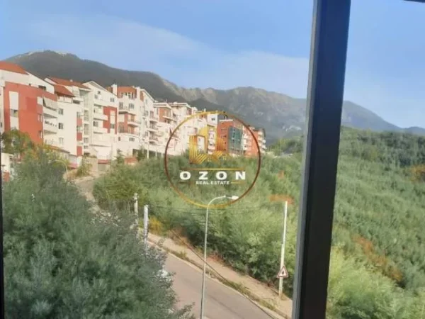 Tirane, shitet apartament 2+1 Kati 3, 105 m² 160.000 Euro (fresk)