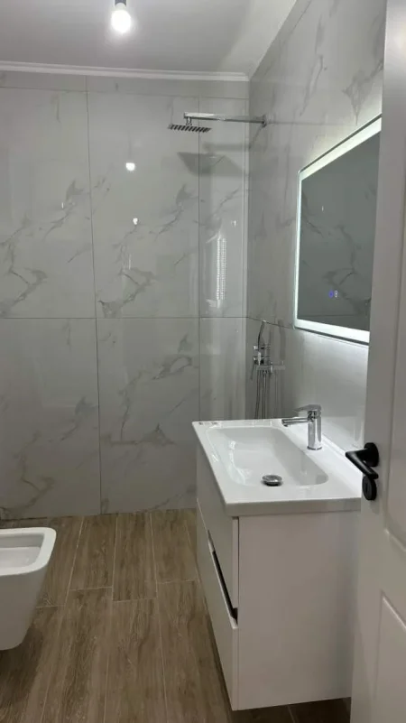 Tirane, shes apartament 3+1 Kati 3, 86 m² 158.000 Euro