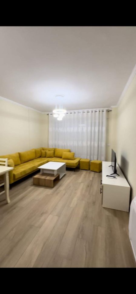 Tirane, jepet me qera apartament 2+1+BLK Kati 7, 99 m²