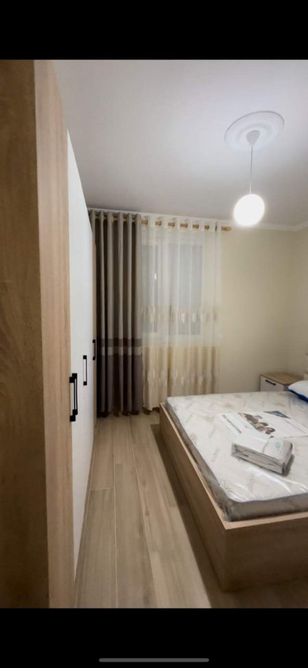 Tirane, jepet me qera apartament 2+1+BLK Kati 7, 99 m²