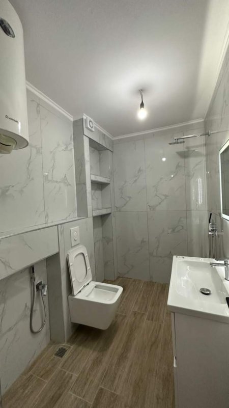 Tirane, shitet apartament 3+1+2wc Kati 3, 86 m² 158.000 Euro (21 Dhjetori)