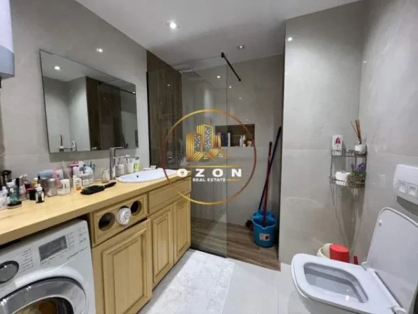 Tirane, shitet apartament 2+1 Kati 4, 130 m² 290.000 Euro (Ish statcioni trenit)