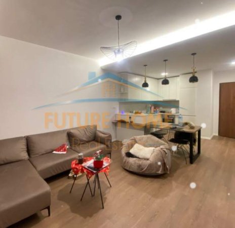 Tirane, shitet apartament Kati 3, 80 m² 160.000 Euro (Rruga Sami Frashri)