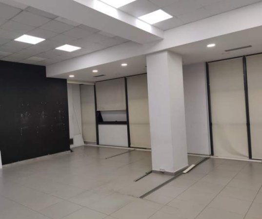 Tirane, jepet me qera ambjent biznesi Kati 2, 108 m² 1.400 Euro (PROKOP MIMA)