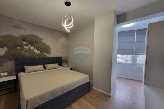 Tirane, shes apartament 1+1 Kati 7, 66 m² 165.000 Euro (rruga fortuzi)