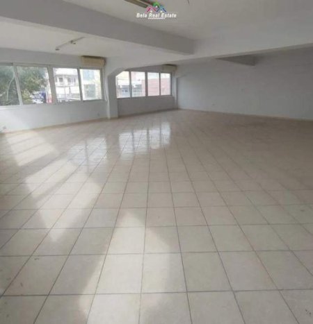 Tirane, jepet me qera zyre Kati 2, 150 m² 850 Euro (rruga e kavajes)