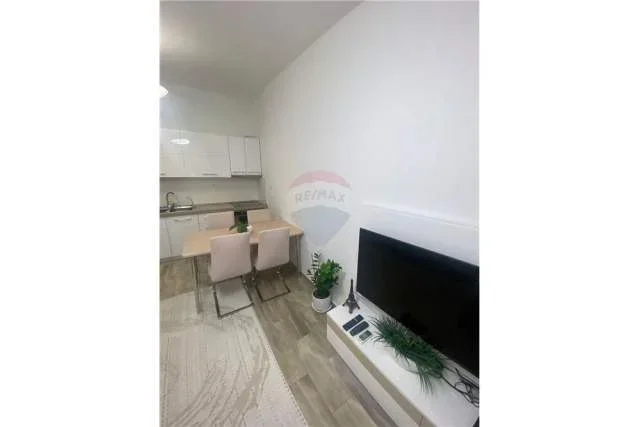 Tirane, jepet me qera apartament 2+1+BLK Kati 4, 70 m² 800 Euro (Stadiumi Dinamo)