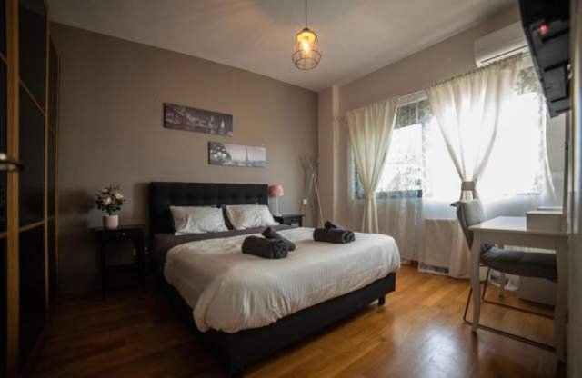 Tirane, jepet me qera apartament 2+1+BLK Kati 1, 128 m² 1.800 Euro (Komuna e Parisit)