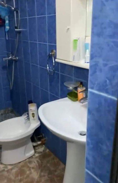 Tirane, shitet apartament Kati 2, 75 m² 101.250 Euro (Rruga e Bogdaneve)