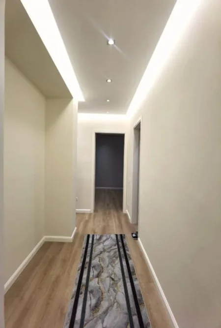 jepet me qera 174 m² 1.500 Euro