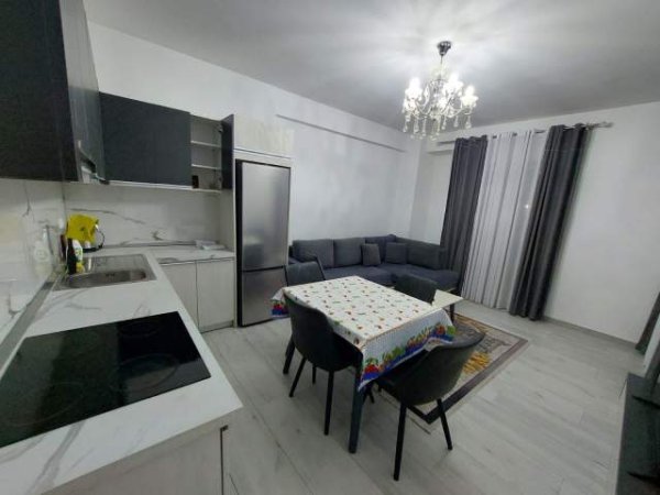 Tirane, shitet apartament 2+1+BLK Kati 3, 92 m² 140.000 Euro (rruga e dibres)