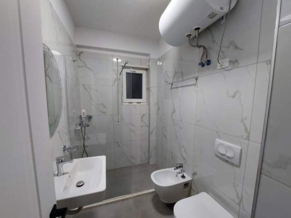 Tirane, shitet apartament 2+1+BLK Kati 3, 92 m² 140.000 Euro (rruga e dibres)