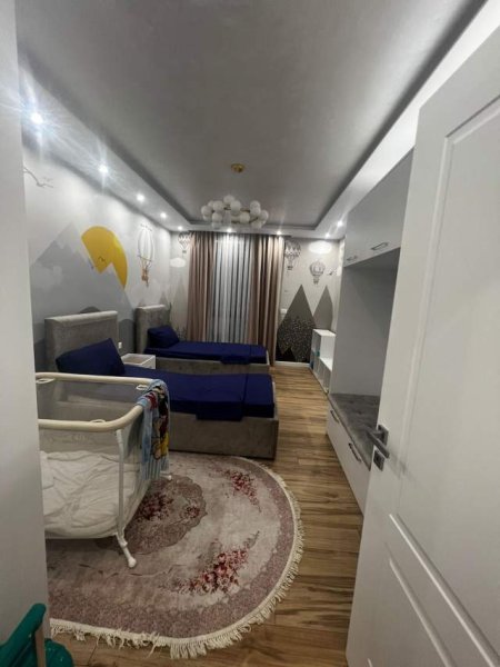 Durres, jepet me qera apartament 2+1 Kati 19, 131 m² 1.200 Euro (Vollga)