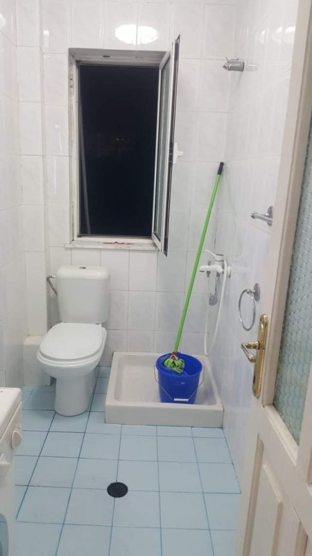 Tirane, jap me qera apartament 1+1+A Kati 4, 27.000 Leke (Idriz Dollaku)