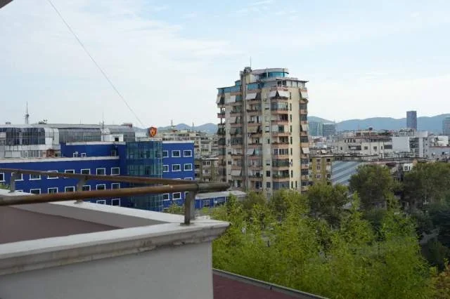 Tirane, jepet me qera apartament 2+1+A+BLK Kati 6, 110 m² 450 Euro (Ngjitur me Ministrine e Jashtme)