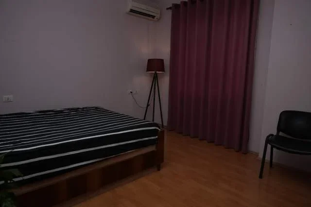 Tirane, jepet me qera apartament 2+1+A+BLK Kati 6, 110 m² 450 Euro (Ngjitur me Ministrine e Jashtme)