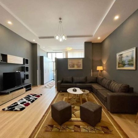 Tirane, jepet me qera apartament 1+1+BLK Kati 4, 80 m² 500 Euro (Liqeni Thate)