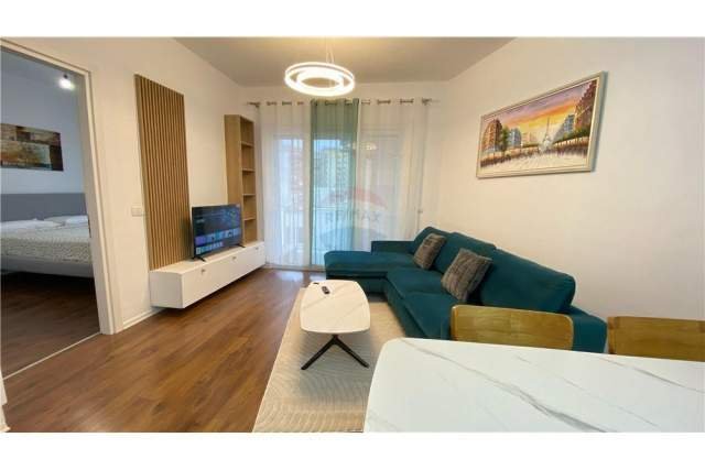 Tirane, jepet me qera apartament 1+1+A Kati 3, 67 m² 600 Euro