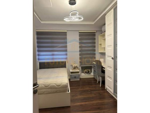 Tirane, jepet me qera apartament 3+1 Kati 1, 120 m² 1.000 Euro (21 Dhjetori)