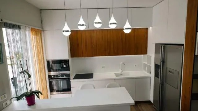 Tirane, jepet me qera apartament 2+1+BLK Kati 5, 100 m² 800 Euro (Kristal Center)