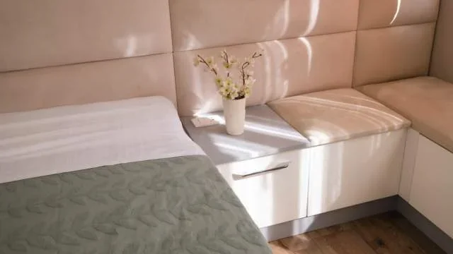 Tirane, jepet me qera apartament 2+1+BLK Kati 5, 100 m² 800 Euro (Kristal Center)