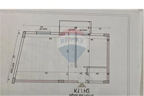 Tirane, jepet me qera zyre Kati 1, 92 m² 650 Euro (Rruga e Barrikadave)
