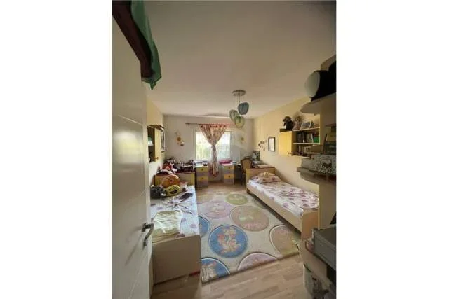 Tirane, shitet apartament 3+1 Kati 3, 122 m² 230.000 Euro (Bulevardi Zogu i Pare)