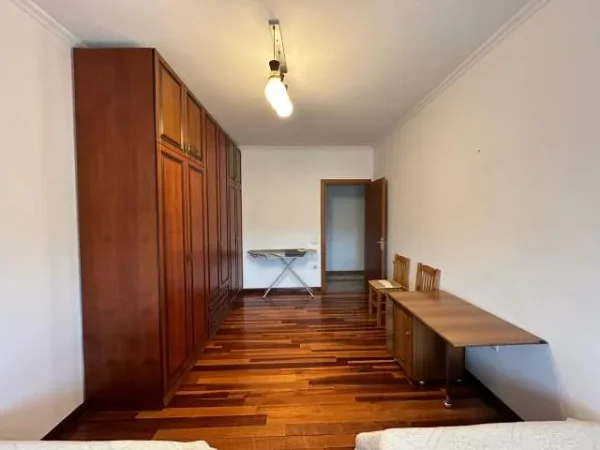 Tirane, jepet me qera apartament 2+1+A+BLK Kati 4, 111 m² 500 Euro (Vizion +)